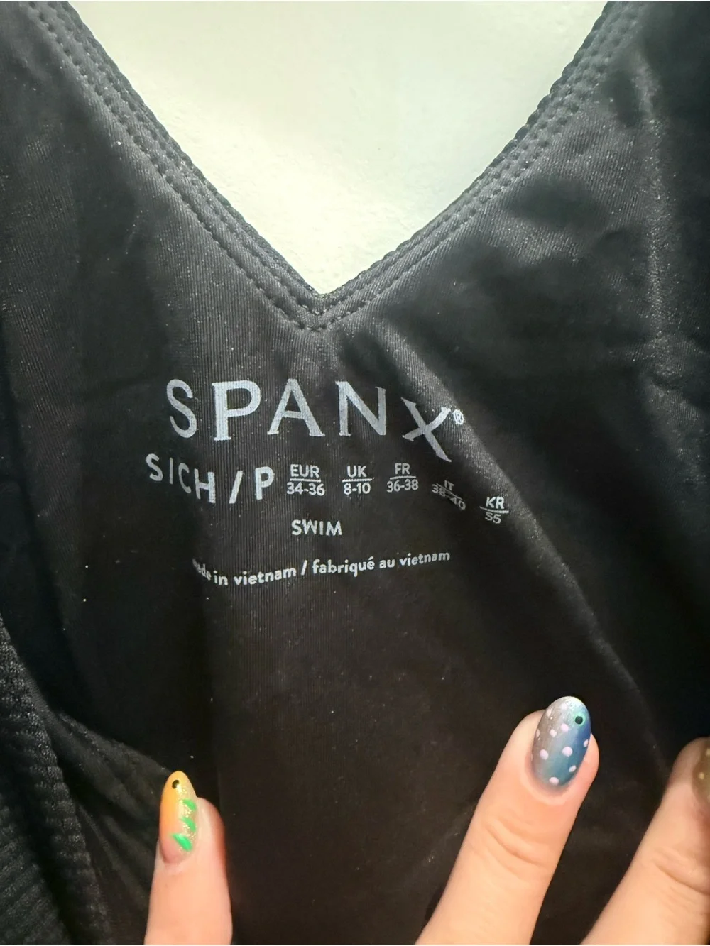 SPANX flattering neck